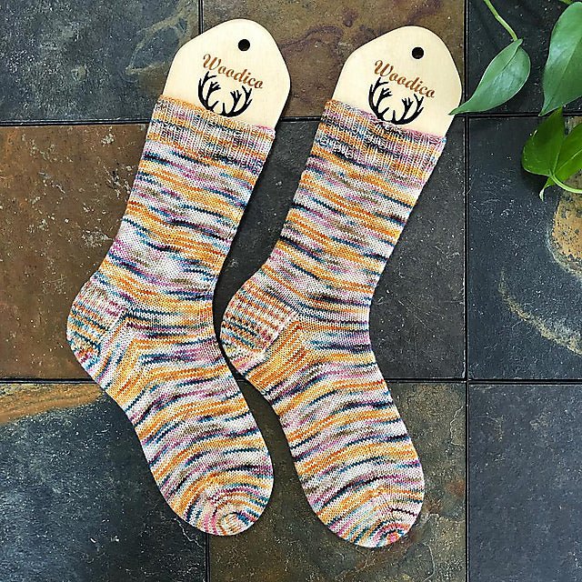 Lofty Loops Vanilla Socks | Pattern